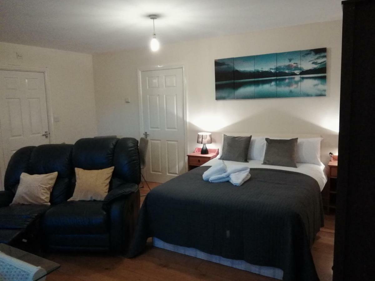 Metrolets 2 Apartment Luton  Luaran gambar